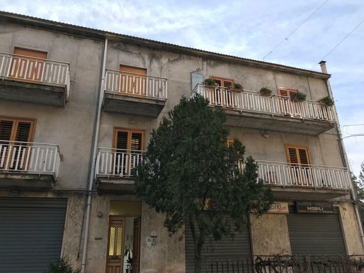 Hotel La Casa Di Fausto Cesarò Exterior foto